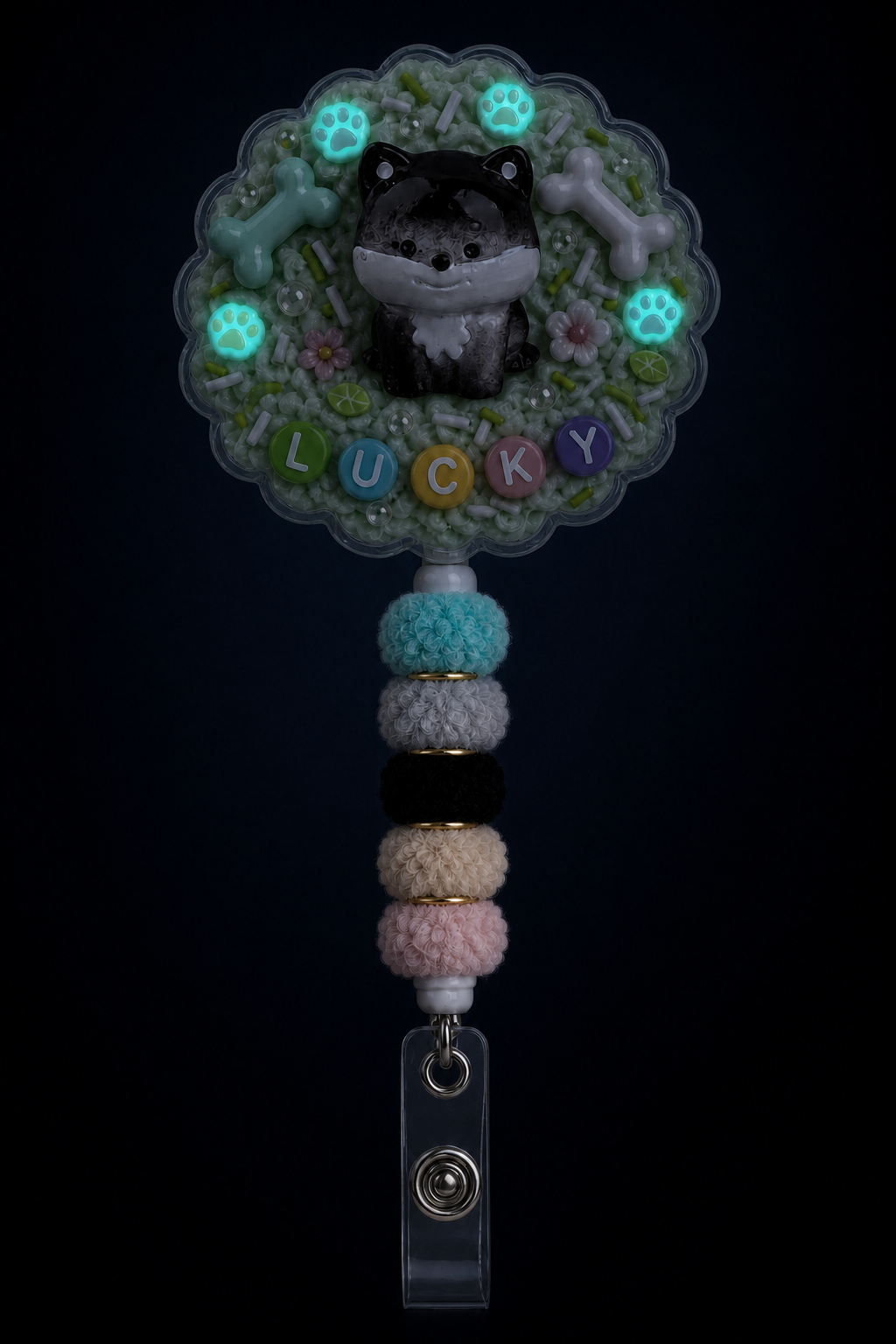 LUCKY Husky decoden badge reel glow-in-the-dark effect